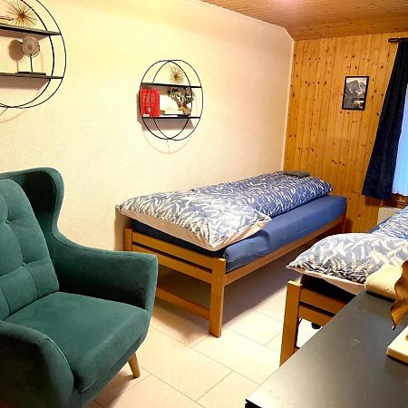 Schoene Ferienwohnung Mit Seeblick トゥーン エクステリア 写真